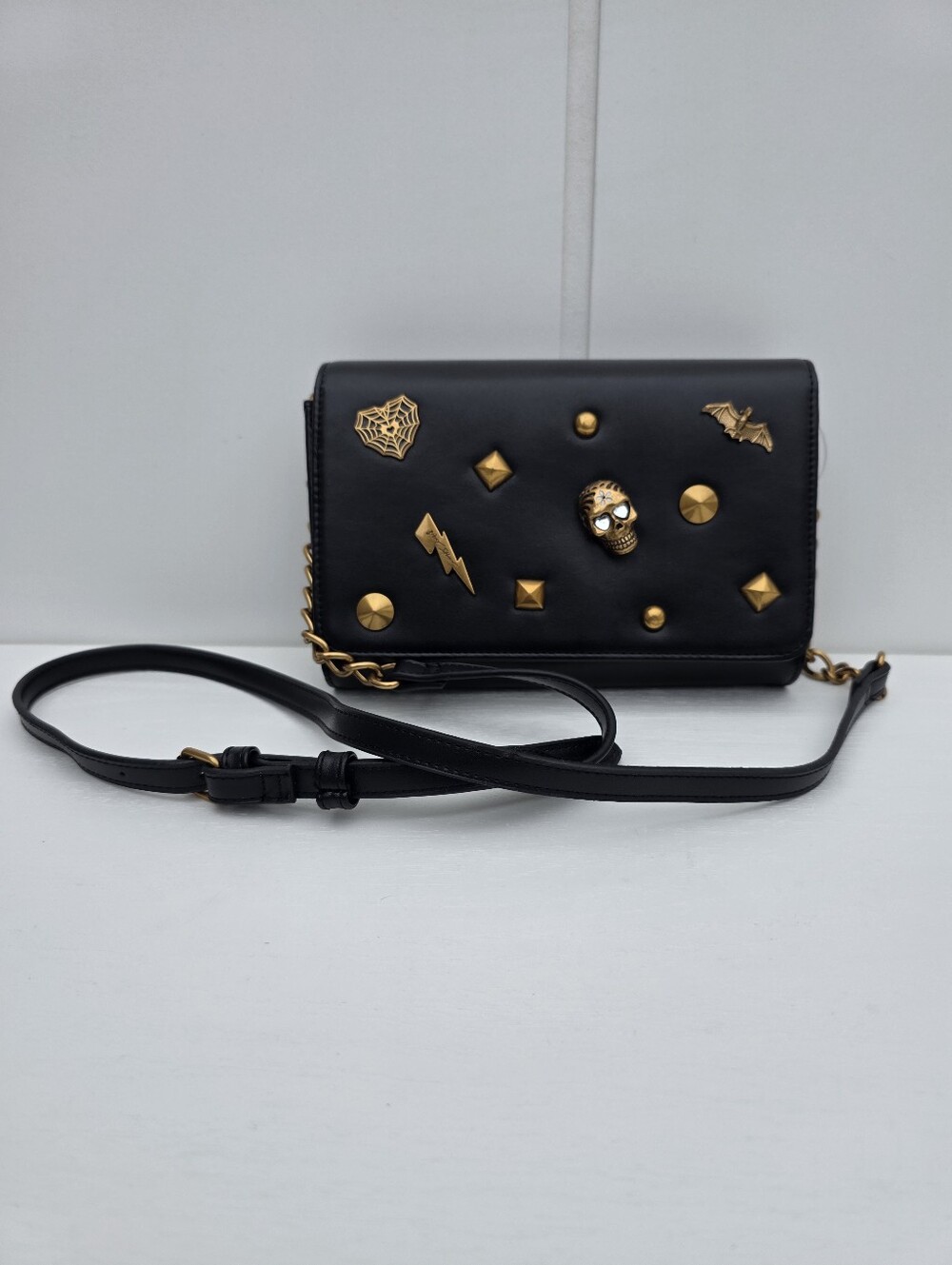 Betsey Johnson XO Sybil Skull Studded Crossbody Bag Wallet Hallowwen Goth NEW